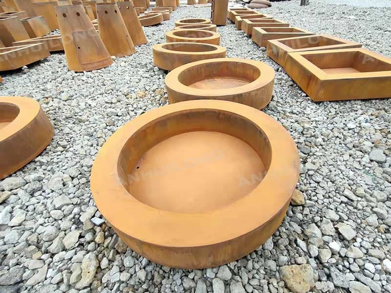 <h3>Best fire pits 2023: Gather around the fire from £25</h3>
